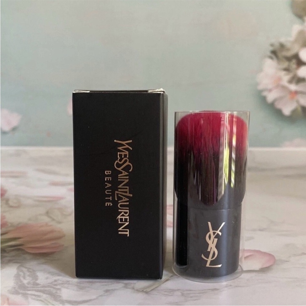 YSL Yves Saint Laurent Beauty Kabuki Brush Black & Fuchsia
